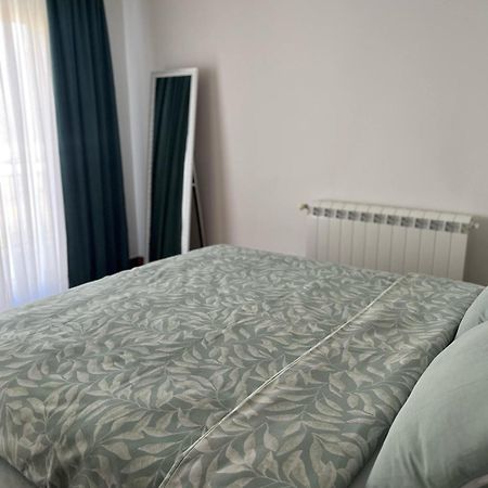 Surcin Apartment Ledine Buitenkant foto